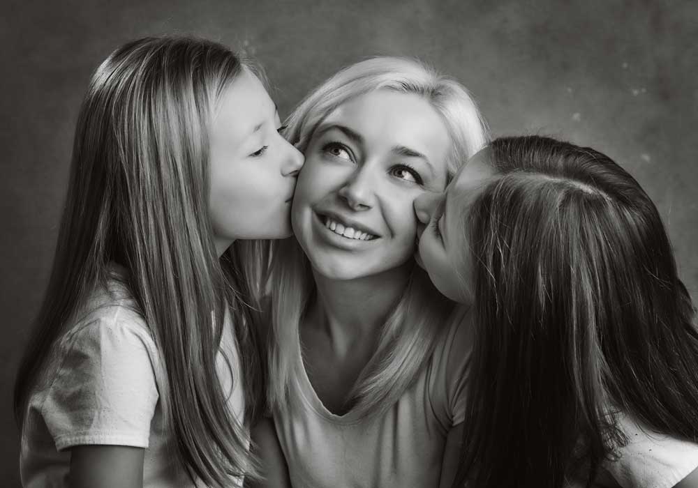 mother-daughter-portrait-2 mother-daughter-portrait-2